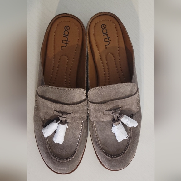 Earth Taupe/gray Suede Loafers - Picture 2 of 5